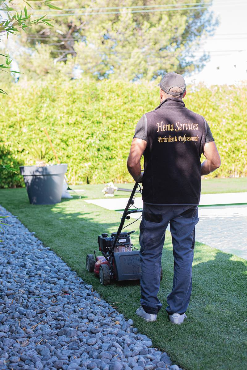 Comment trouver un jardinier à domicile en CESU près de Sanary sur mer dans le Var ?