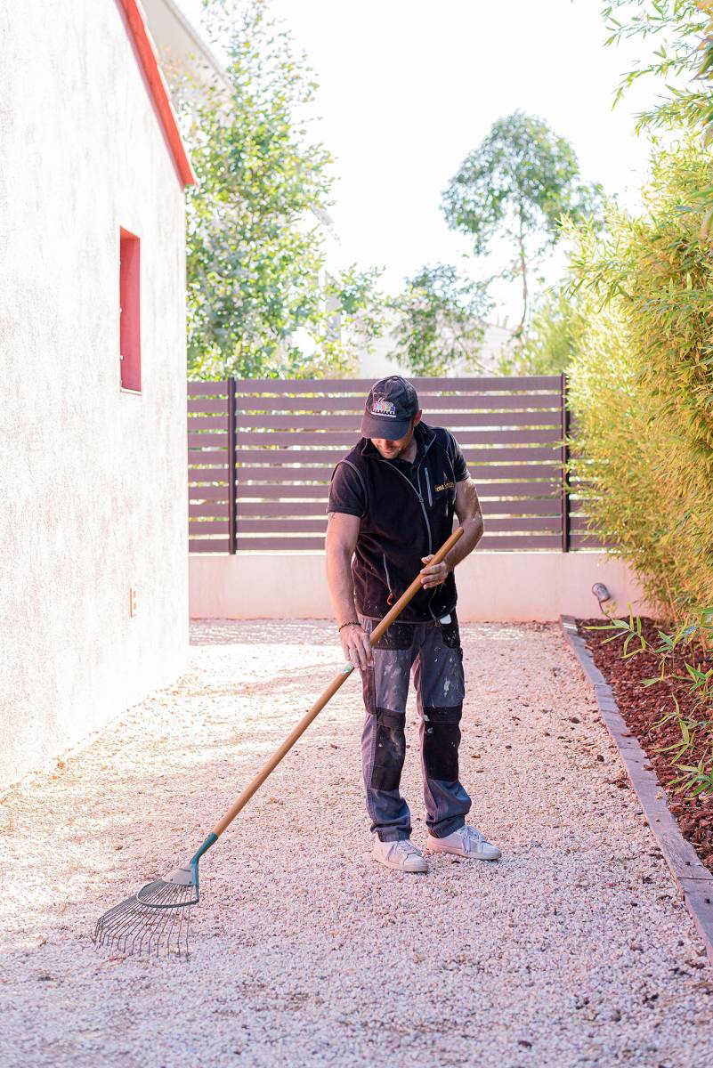 Service de tonte dans vos jardins et espaces verts à Six fours les plages 