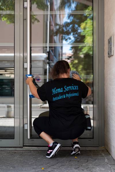 Comment bien choisir une entreprise de nettoyage en copropriété à Toulon ?