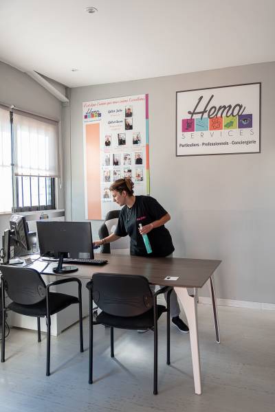 Société de nettoyage bureaux pour professionnels à Six Fours les plages