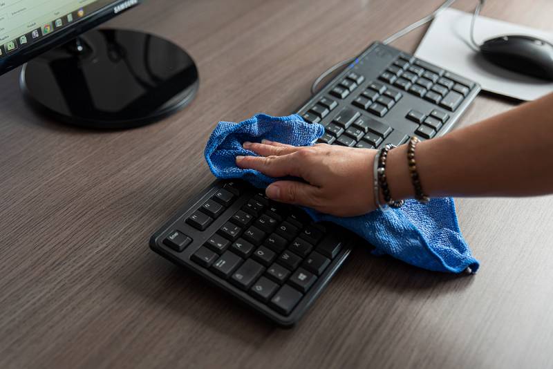 Société de nettoyage bureaux pour professionnels à Six Fours les plages