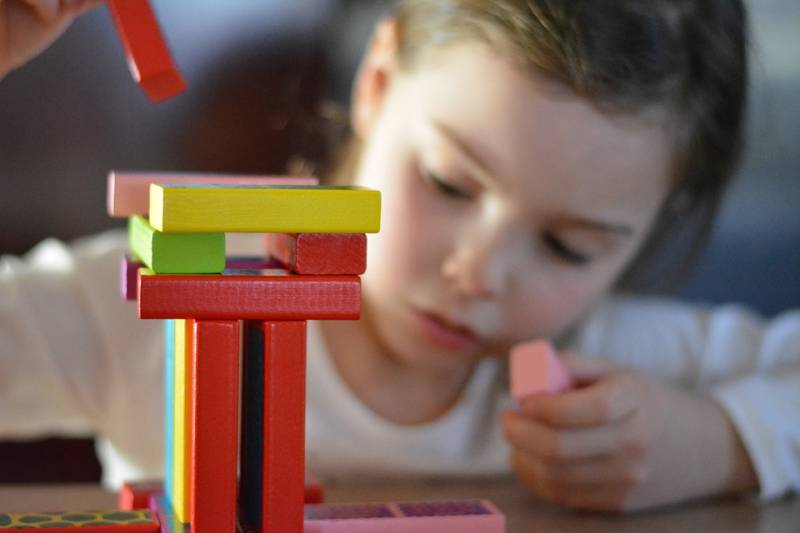 Société de garde d’enfants à domicile pour particuliers à Six fours les plages